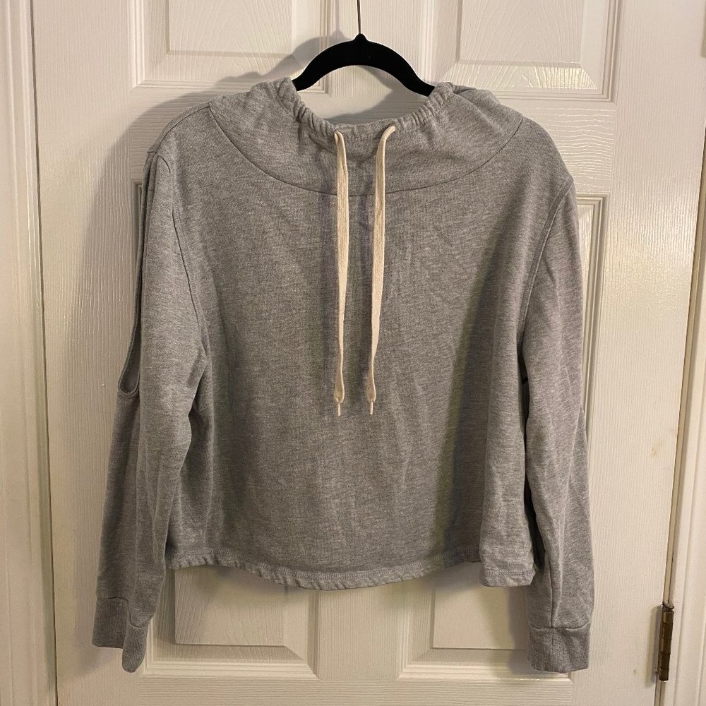 Sweatshirt Top with Open Shoulders